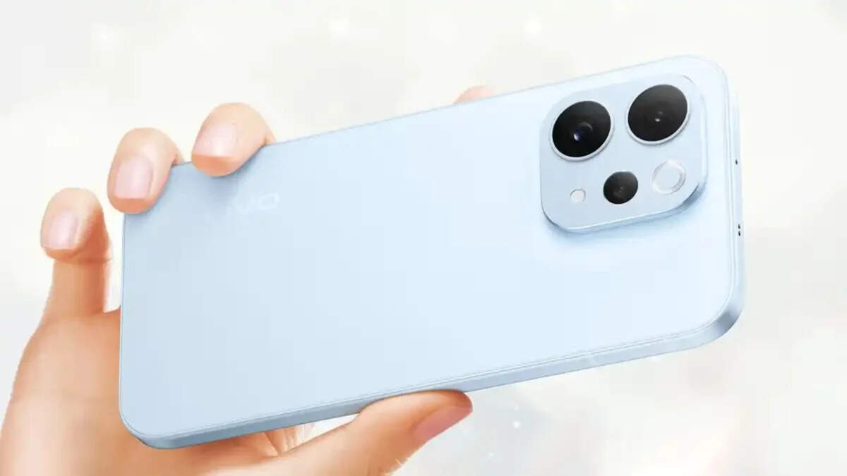 Vivo V80 5G price : GSMA डेटाबेस पर दिखा नया स्मार्टफोन, 200MP कैमरा और 7000mAh बैटरी के साथ मचाएगा धमाका