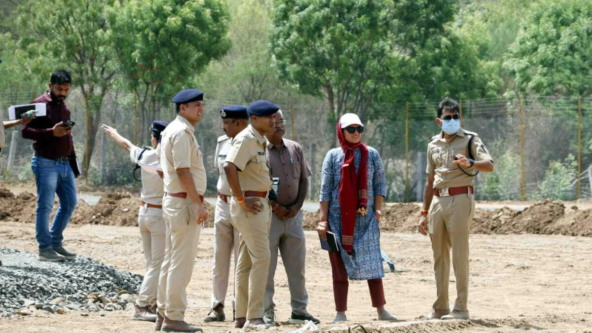 PM Modi Gadarwara visit 2026 : एनटीपीसी गाडरवारा में पीएम मोदी के आगमन की तैयारी, अलर्ट मोड पर प्रशासन, अधिकारियों को मिले निर्देश