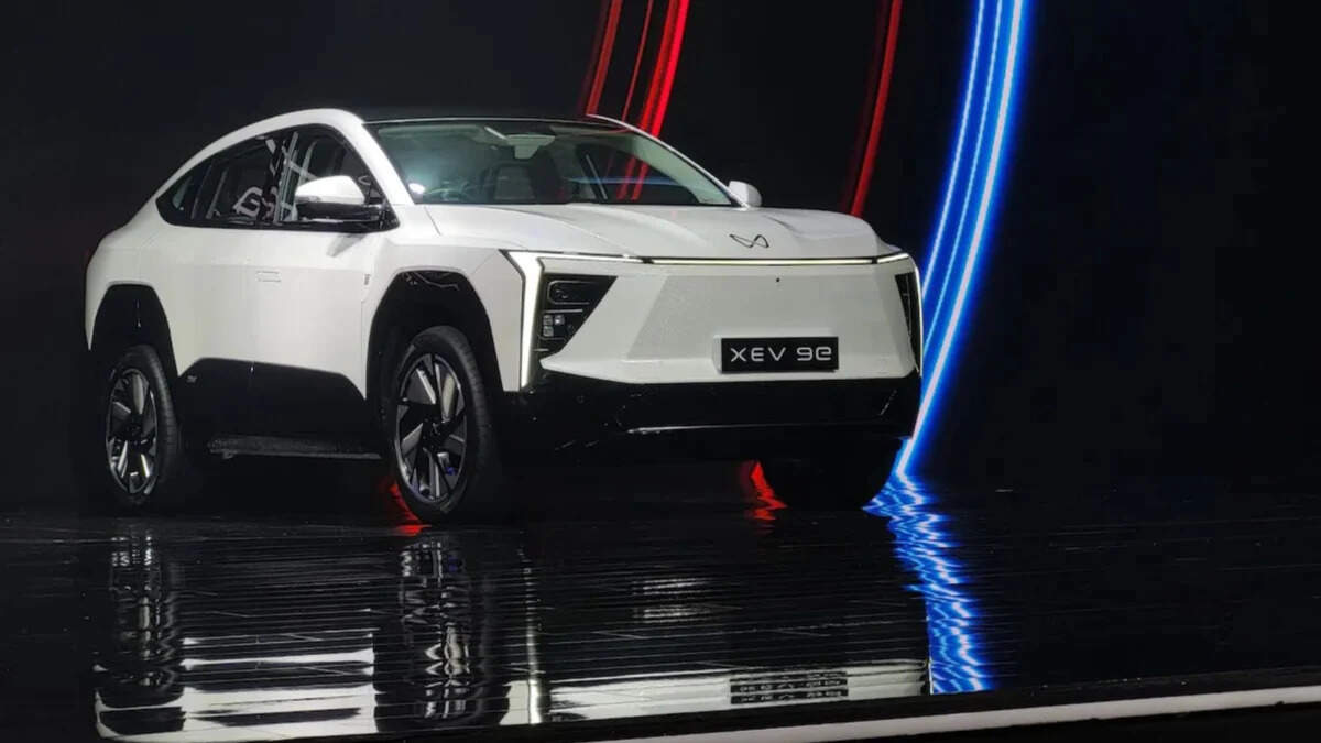 Mahindra XEV 9S: इलेक्ट्रिक SUV सेगमेंट में नया दावेदार, लंबी रेंज और स्मार्ट टेक्नोलॉजी के साथ जानिए पूरी डिटेल