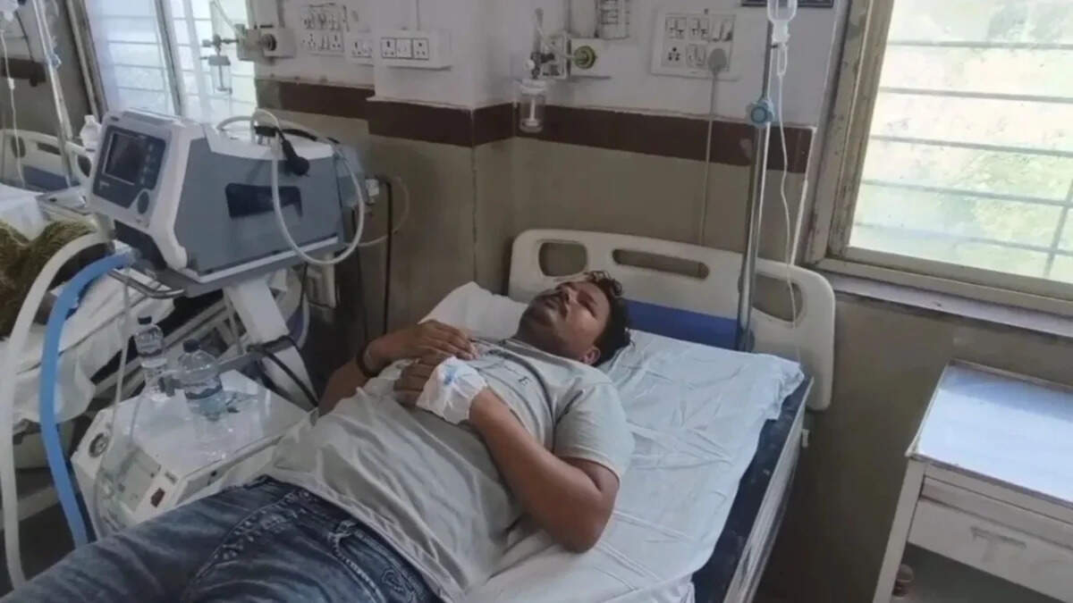 प्यार की अजीब परीक्षा: गर्लफ्रेंड की अनोखी शर्त पूरी करने यूपी से दतिया पहुंचा युवक, कलेक्ट्रेट में हुआ बेहोश