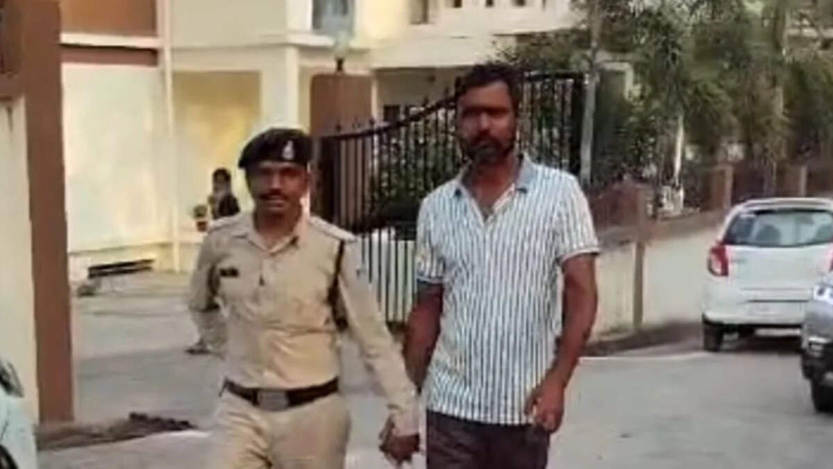नरसिंहपुर में बड़ा बैंक फ्रॉड: दोस्त के खाते से 17 दिन में ट्रांसफर हुए 2.52 करोड़, नेपाल तक जुड़े तार