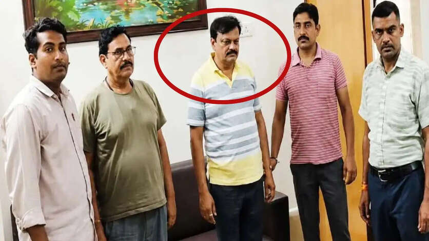 Lokayukta action Madhya Pradesh 