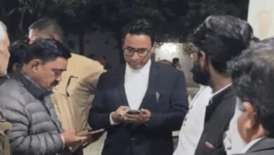 Betul Lawyers threatened in court, police station informed.