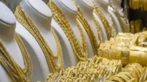 Sona Chandi ka Bhav : सोने-चांदी के दाम में भारी गिरावट, चांदी 24,000 रुपये हुई सस्ती, चेक करें आज के रेट