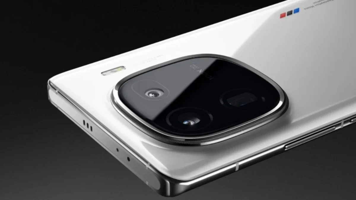 The first leak of the iQOO Neo 12 has surfaced.